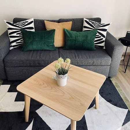 Ferienwohnung-Nils-Holgerson-Mit-Balkon-Zwischen-Strand-Wald-Wiese-Im-Suedosten-Der-Insel-Ruegen Gustow  Экстерьер фото